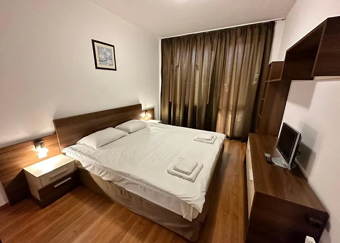 Apartment In Belvedere Club