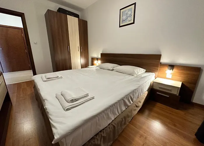 In Belvedere Club * バンスコ