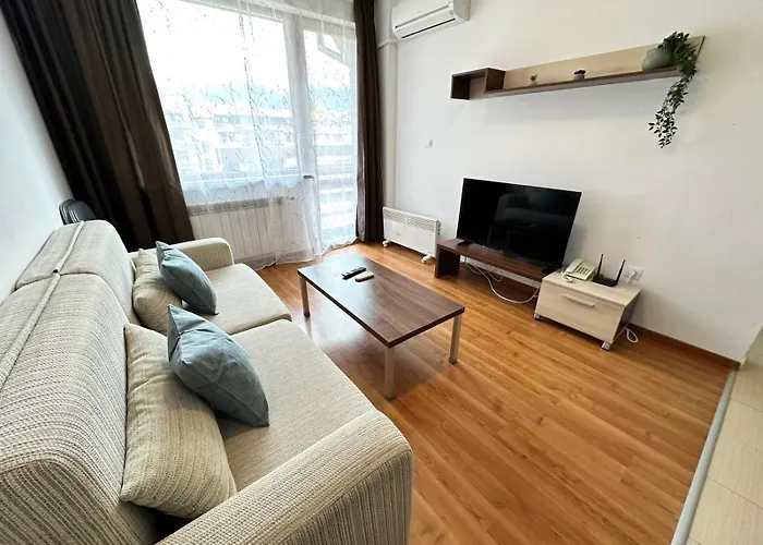 In Belvedere Club Apartment *